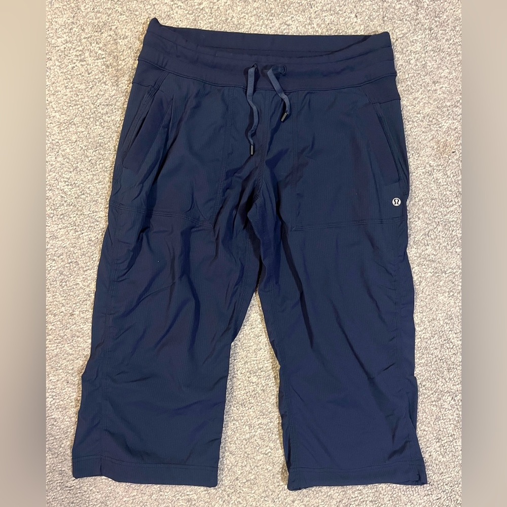 lululemon athletica navy blue Studio capris